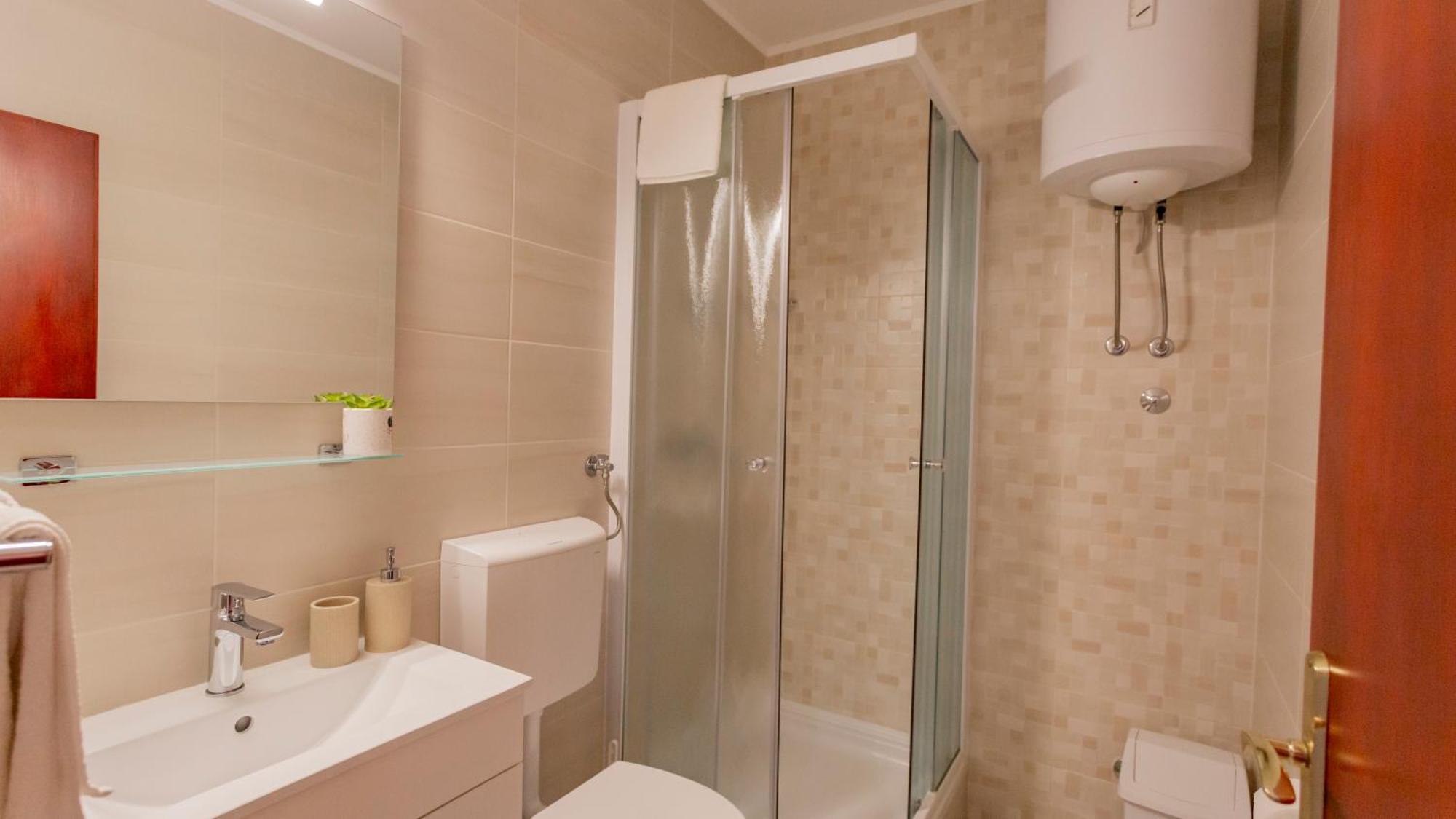 Baska Voda Apartments - Steps From The Beach, Free Parking, Central Location Exterior foto