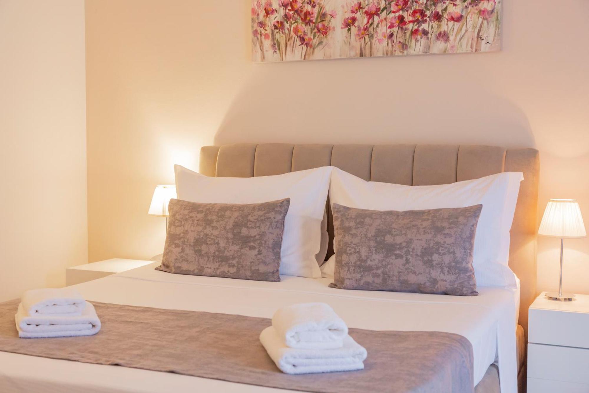 Baska Voda Apartments - Steps From The Beach, Free Parking, Central Location Exterior foto